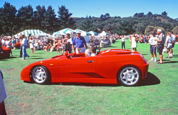 94-1b (95-38-25b) 1994 DeTomaso Guara Barchetta.jpg